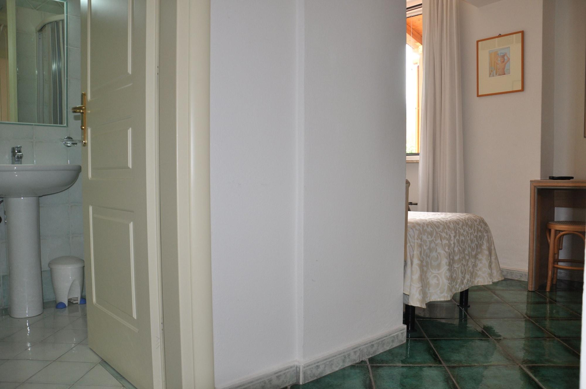 Hotel La Marticana Ischia Ngoại thất bức ảnh