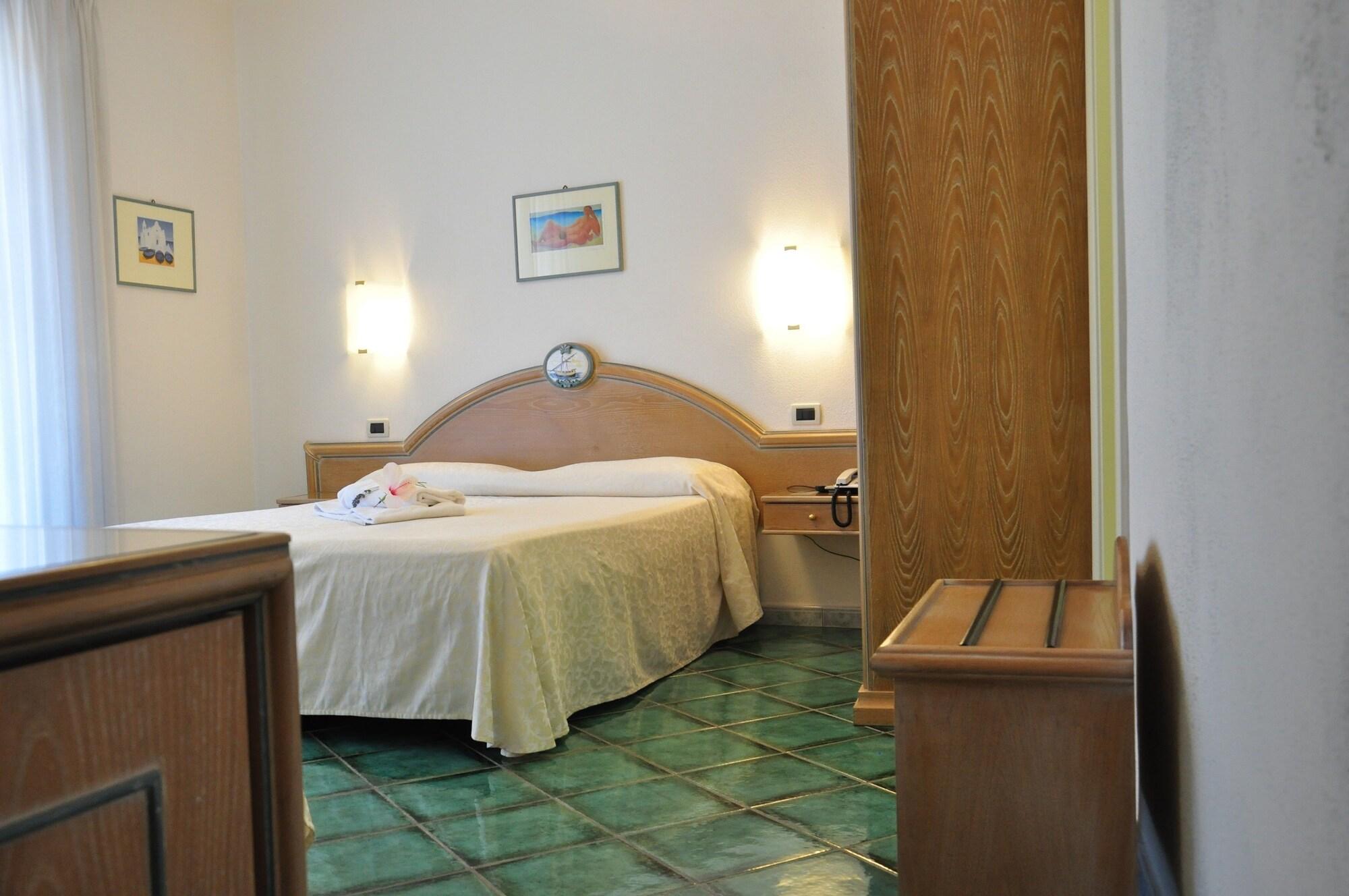 Hotel La Marticana Ischia Ngoại thất bức ảnh