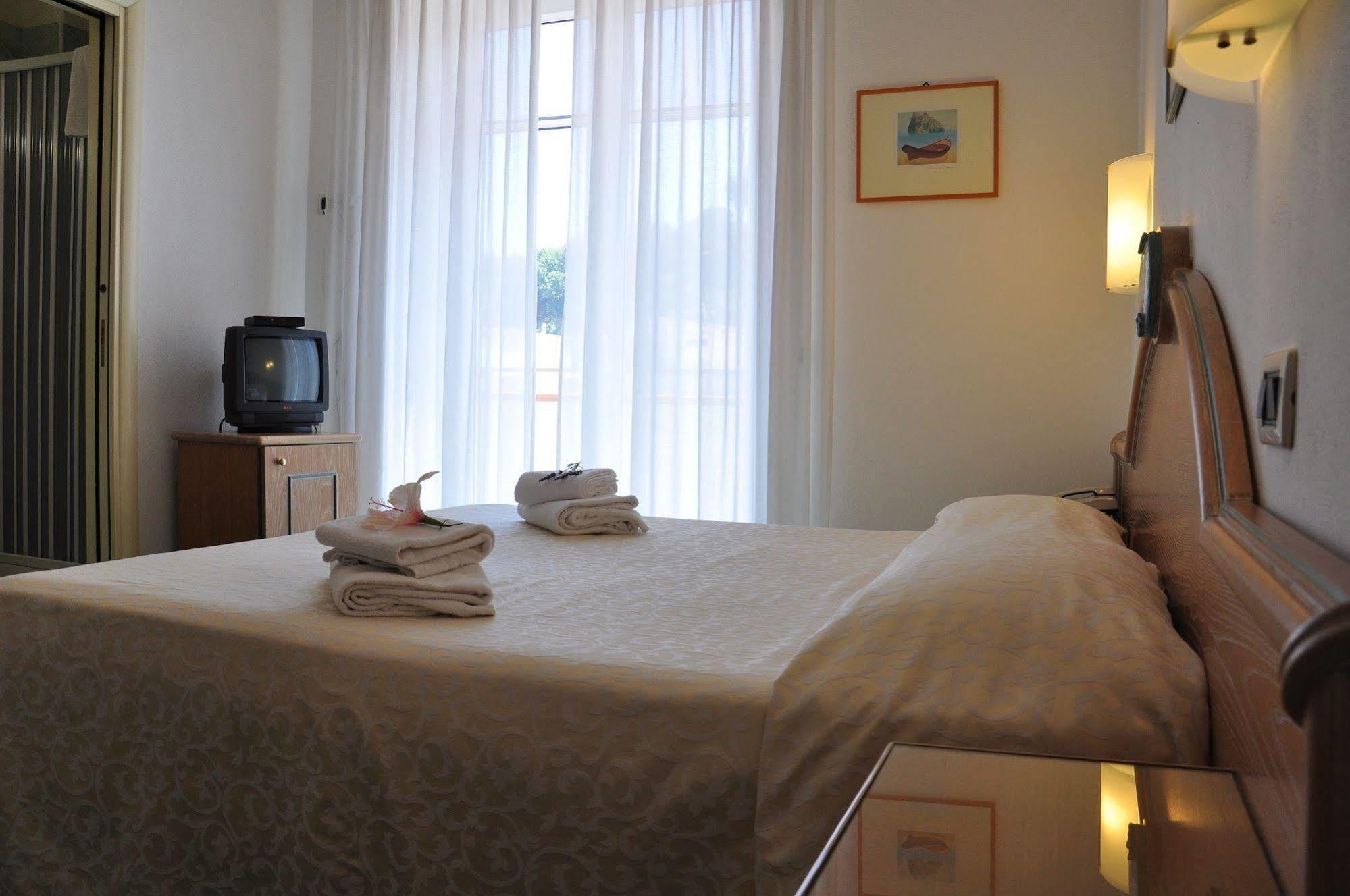 Hotel La Marticana Ischia Ngoại thất bức ảnh