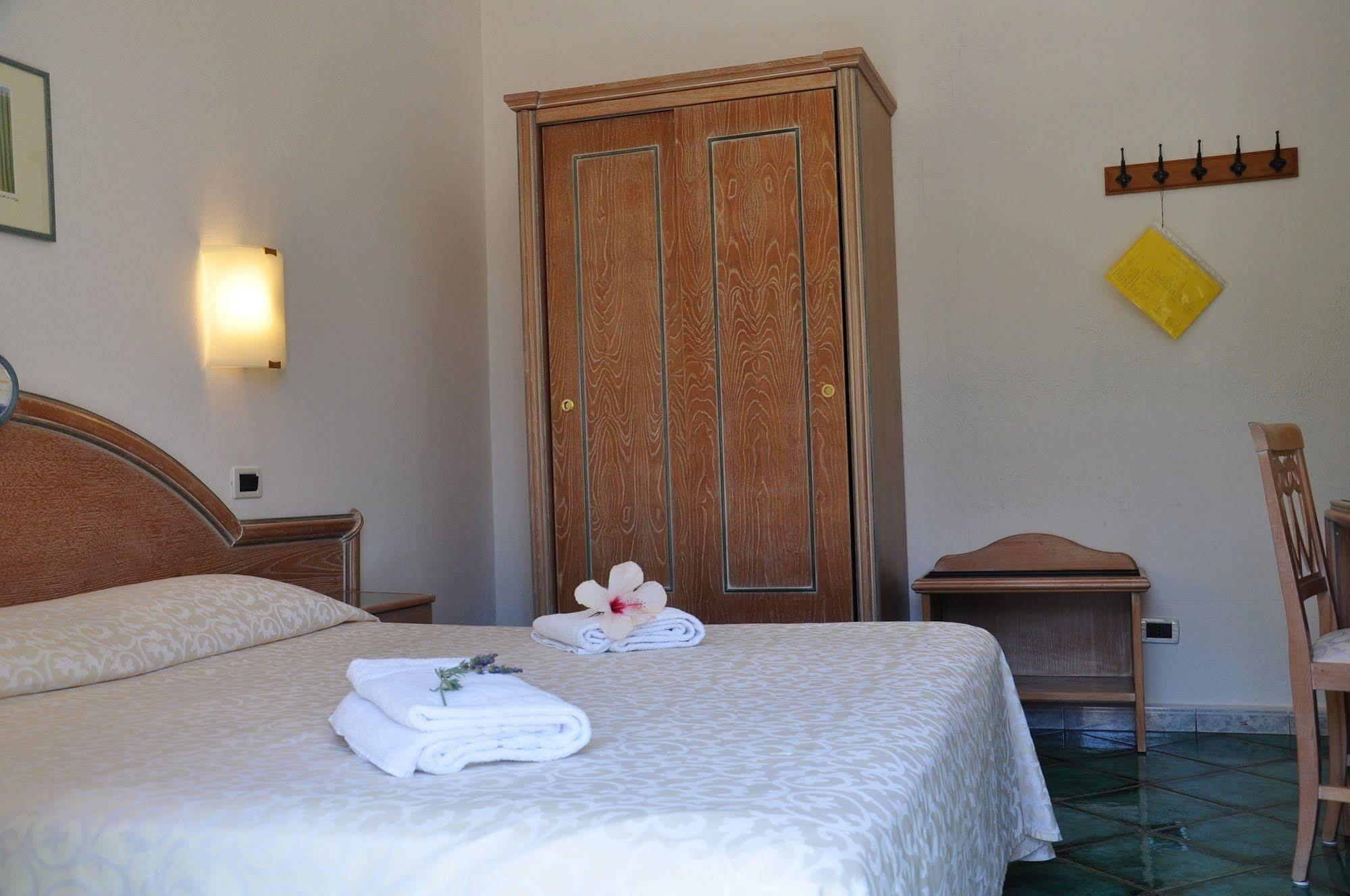 Hotel La Marticana Ischia Ngoại thất bức ảnh